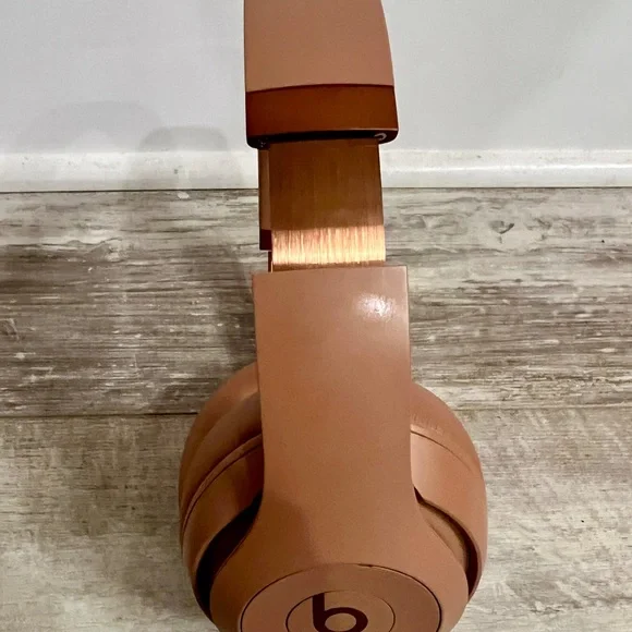 Beats Studio Pro x Kim Kardashian Wireless Noise Cancelling Headphones - Dune